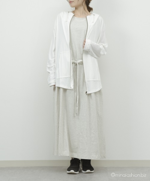 オシャレウォーカー　n'Or洗練シンプルロングワンピース　2,997円(税込)