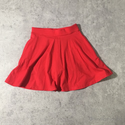 デビロック　インナーパンツ付きスカッツ 1,299円