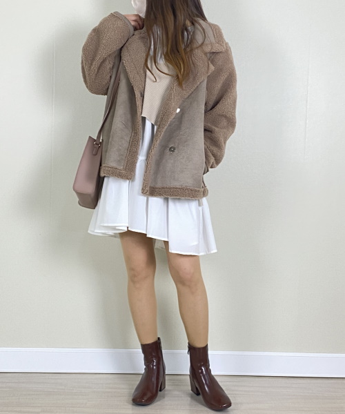 Newlyme フェイクムートンボアコート ¥5,490(税込)