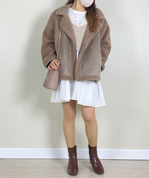 Newlyme フェイクムートンボアコート ¥5,490(税込)