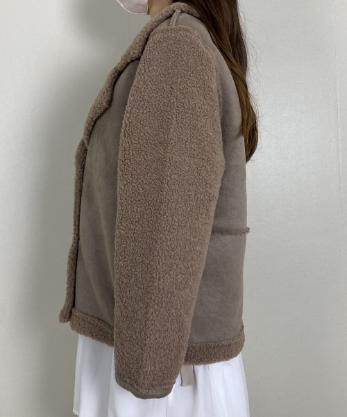 Newlyme フェイクムートンボアコート ¥5,490(税込)