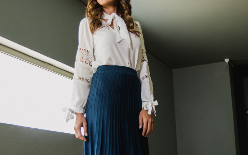 要注意！40代女性の痛いファッションと改善コーディネートの例