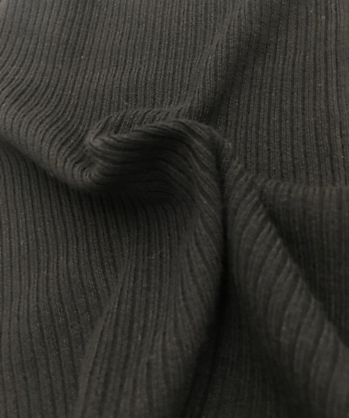 DoCLASSE シルクフィール・Vネックリブカーディガン