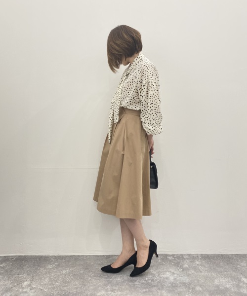 REAL CUBE ボウタイドットデザインボタンブラウス