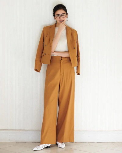 DoCLASSEハイストレッチリネン・ワイドパンツ4,990円