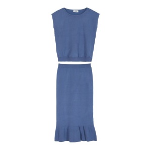 Julia Boutiqueマーメイドスカートニットセットアップ4,480円