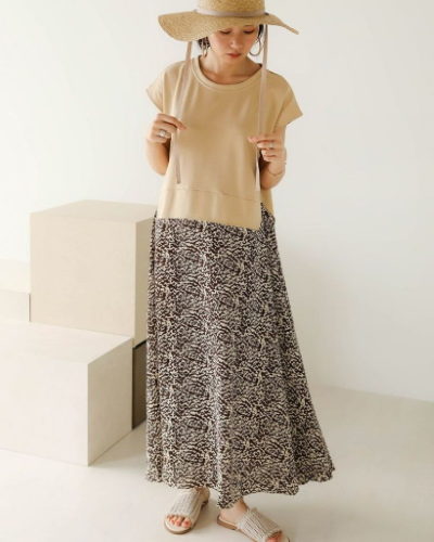 Pierrotフリルネックノースリーブワンピース2,790円