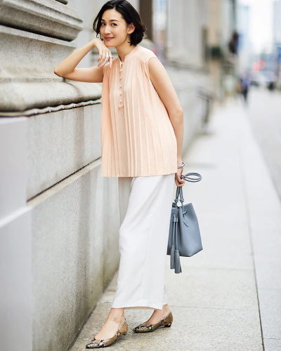 DoCLASSEアイシーニット・プリーツブラウス6,990円