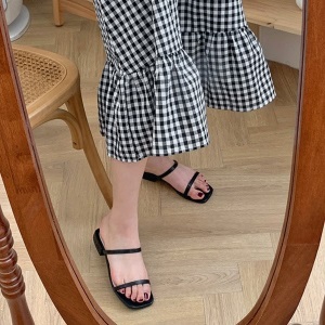 HOTPINGスクエアトゥダブルストラップサンダル3,350円