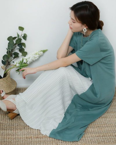 Bou Jeloudボタン付スリットプリーツワンピース5,940円