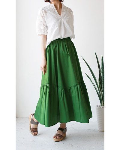 2020年30代女性の春夏トレンドファッション・レースブラウス