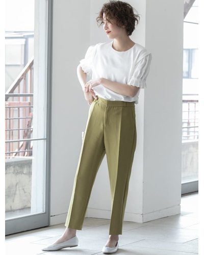 2020年30代女性の春夏トレンドファッション・テーパードパンツ