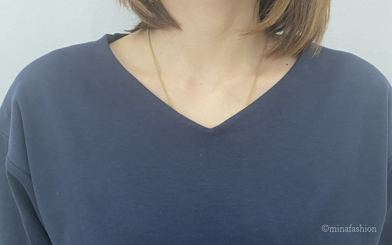 DoCLASSE　ドゥクラッセTシャツ・抜け感Vネック　4,389円（税込）