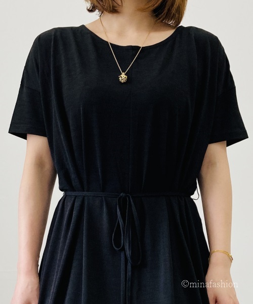 DoCLASSE　UVスラブ・ロングフレアワンピ／無地　5,990円