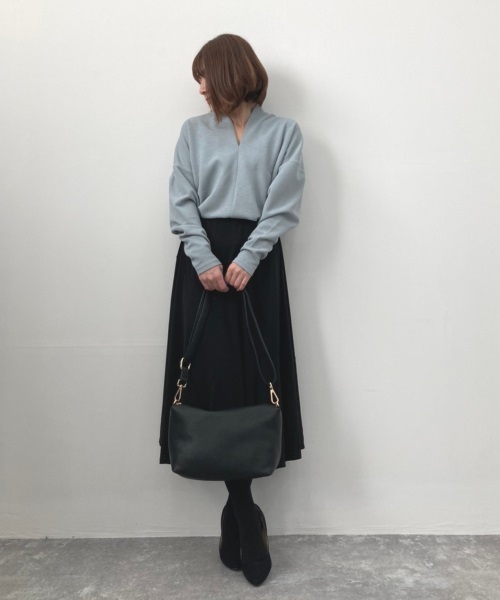 DoCLASSE　カットジョーゼット・Vネック