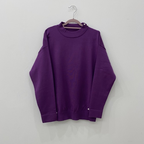 リラクシーDoCLASSE　ニット・ボタンハイネック