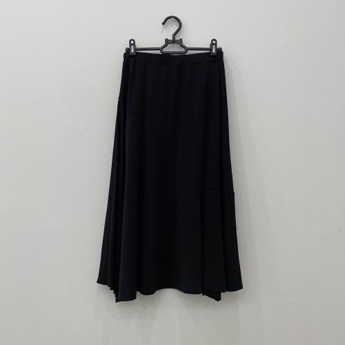 DoCLASSE　ドレープジャージー・ジグザグフレア／無地