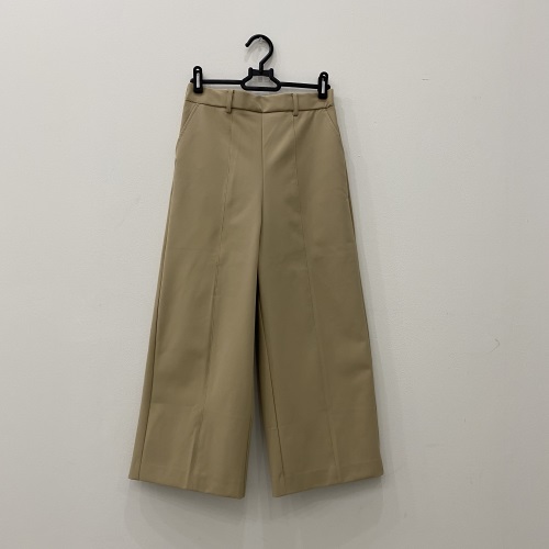 DoCLASSE　ミラクルストレッチN・ワイドクロップト