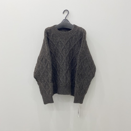 SAISON DE PAPILLON アーガイル調ケーブル編みニットプルオーバー