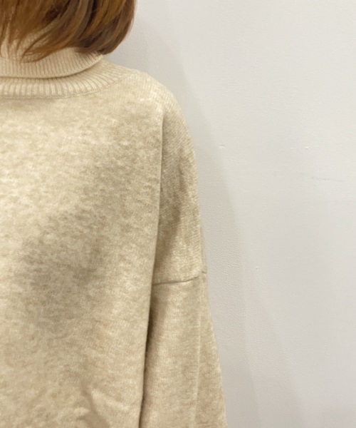 SAISON DE PAPILLON ビックシルエットタートルネックニットプルオーバー