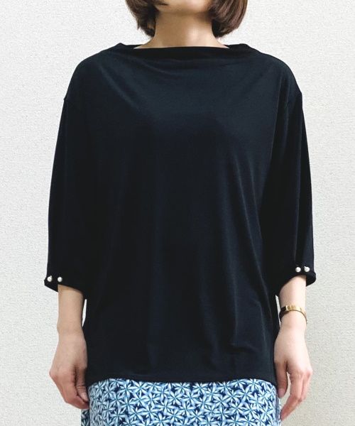 DoCLASSE　ドレープジャージー・スタンドボートネック