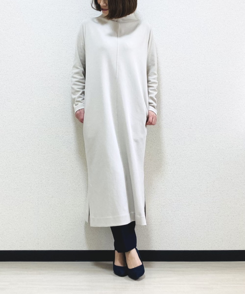 DoCLASSE　接結ストレッチ・スリットワンピース