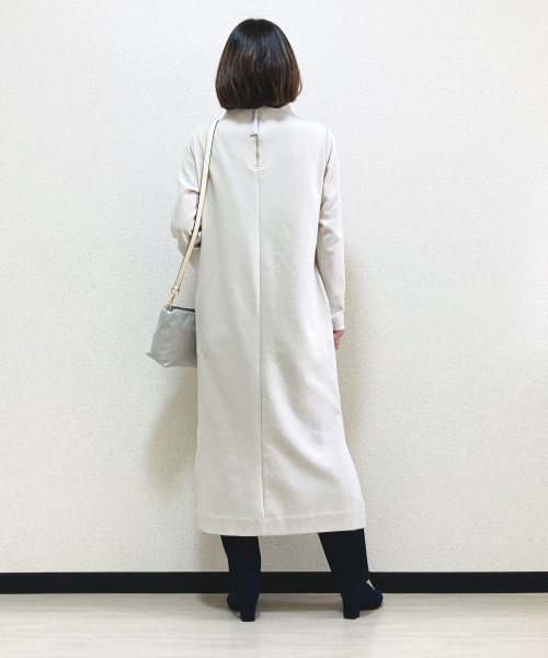 DoCLASSE　接結ストレッチ・スリットワンピース