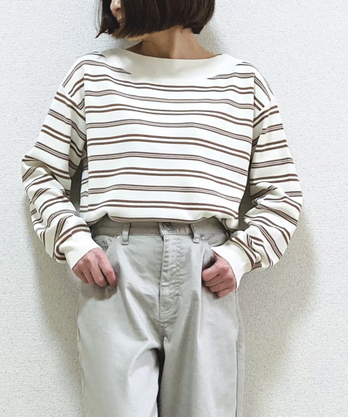 DoCLASSE　総針編み・ボートネックセーター