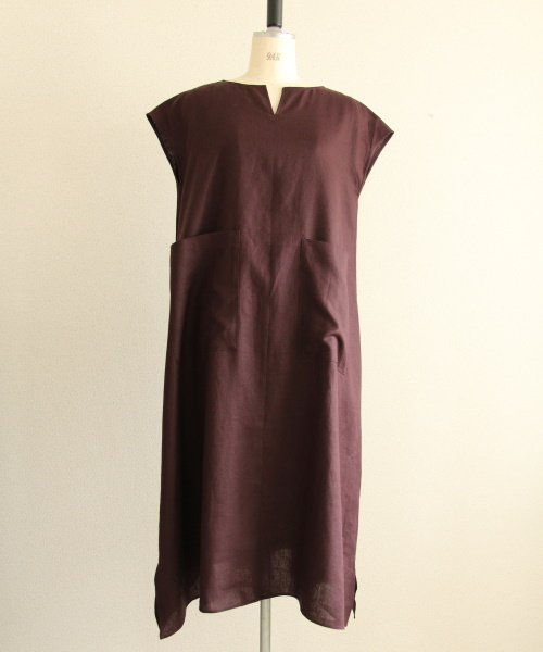 DoCLASSE　14番リネン・テントラインワンピース　10,989円（税込）