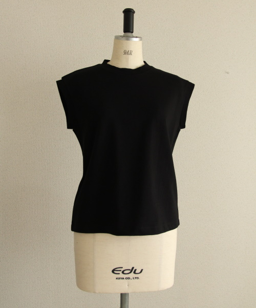 DoCLASSE　太番手コットン・天竺フレンチTシャツ　2,189円（税込）