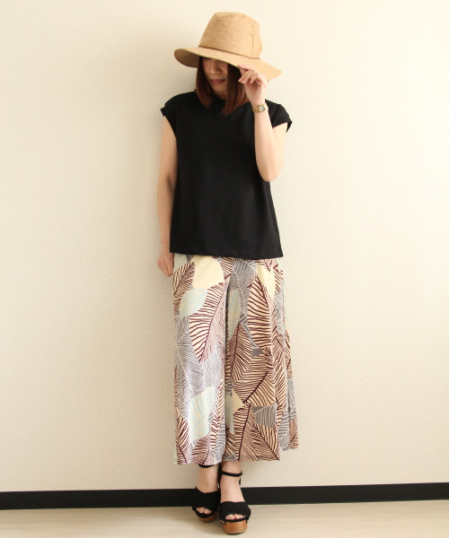 DoCLASSE　太番手コットン・天竺フレンチTシャツ　2,189円（税込）