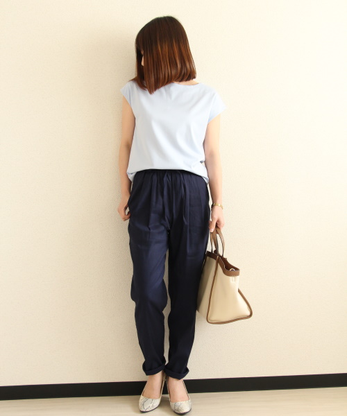 DoCLASSE　ドゥクラッセTライト・ボートネック／フレンチ袖　3,289円（税込）