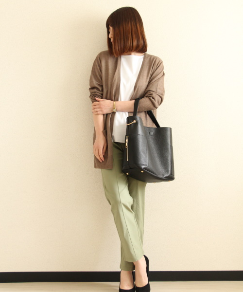 DoCLASSE スパークリングニット・ミディカーディガン 5,489円(税込)