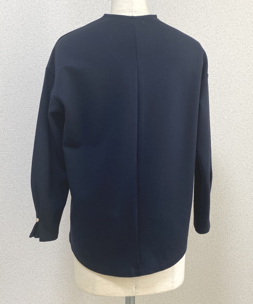 DoCLASSE　ファインポンチ・立体Vネックセットアップ　9,889円（税込）