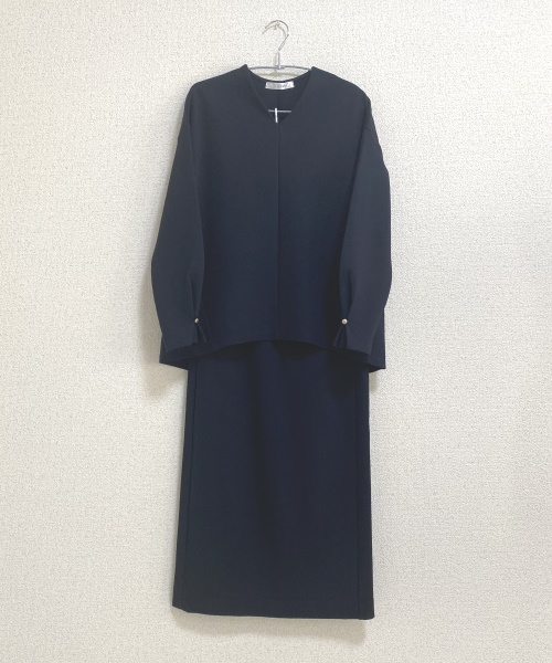 DoCLASSE　ファインポンチ・立体Vネックセットアップ　9,889円（税込）