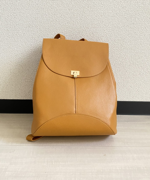 DoCLASSE　牛革コンビ×3WAYバックパック　10,989円（税込）