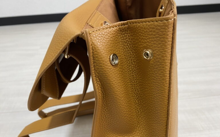 DoCLASSE　牛革コンビ×3WAYバックパック　10,989円（税込）