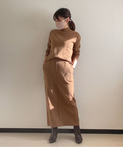 DoCLASSE　総針ハイネック・スカートセットアップ