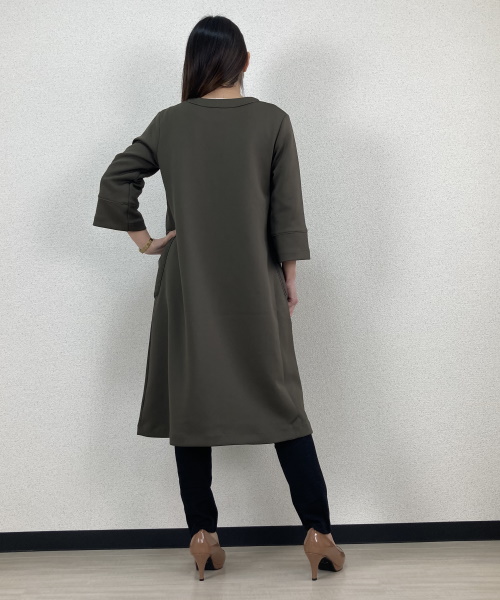 DoCLASSE　ダブル編みジャージー・キーネックワンピース