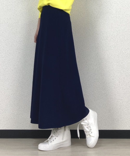 DoCLASSE　総針編み・Aラインニットスカート