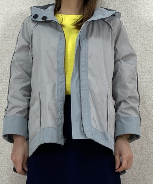 DoCLASSE　二重織リバーシブル・ショートフーディ