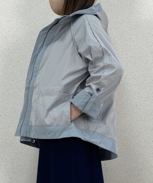 DoCLASSE　二重織リバーシブル・ショートフーディ