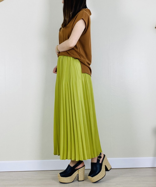 DoCLASSE ハイカウントコットン・ドレープネックフレンチ