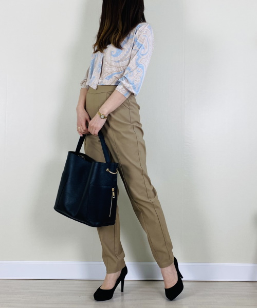 DoCLASSE ドライタッチ・ピンタックテーパード/68cm