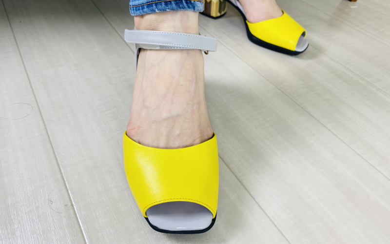 fitfit　スクエアトゥサンダル