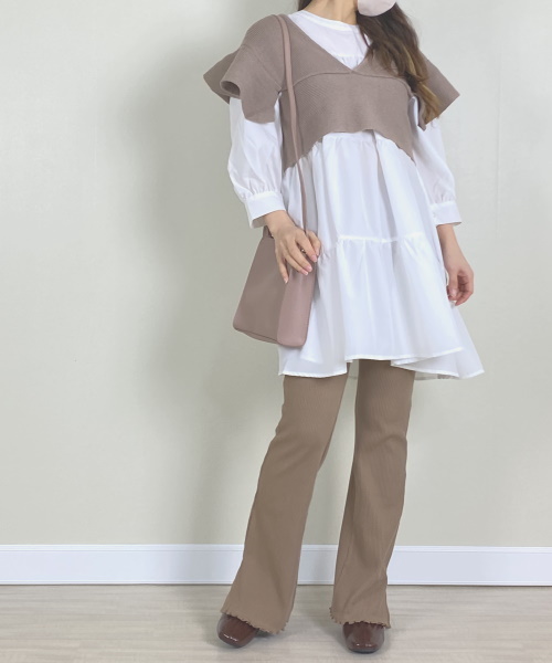 NOAHL　リブフレアパンツ　 3,300円 (税込)