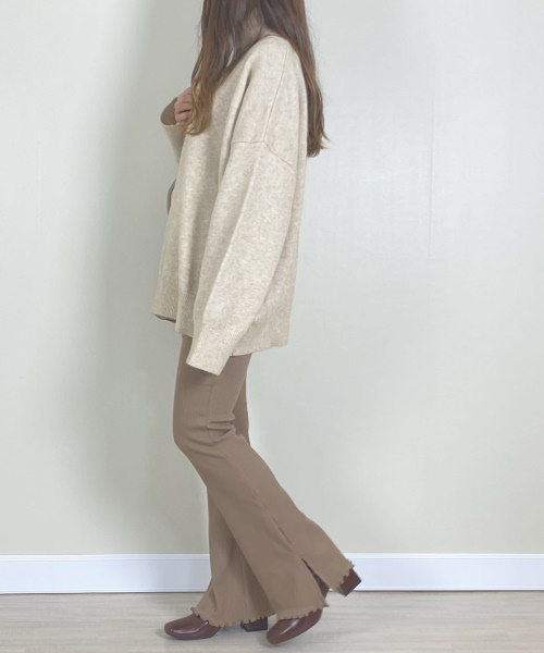 NOAHL　リブフレアパンツ　 3,300円 (税込)