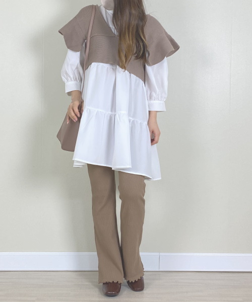 NOAHL　リブフレアパンツ　 3,300円 (税込)