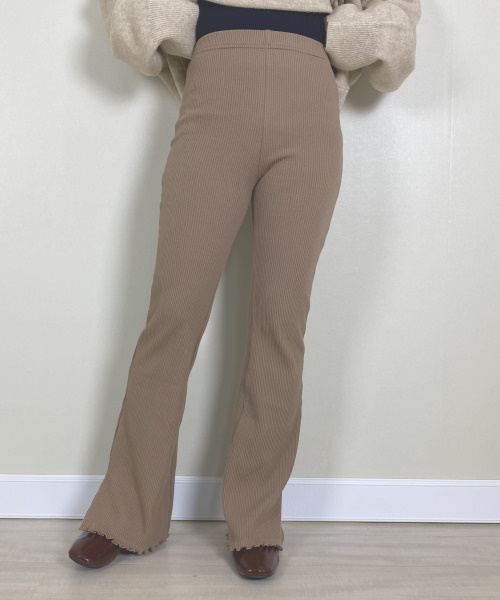 NOAHL　リブフレアパンツ　 3,300円 (税込)