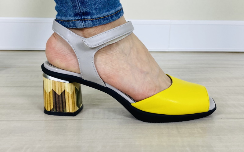 fitfit　スクエアトゥサンダル